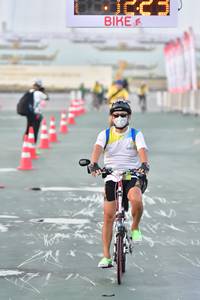 BIB: 441
                            <button type="button" onclick="openModal(6288116)" class="btn btn-primary btn-sm float-right btn-popup" data-toggle="modal" data-target=".modal-high-quality">
                        <i class="fas fa-shopping-cart"></i> Add to Cart
                    </button>
                                            <button type="button" onclick="isThisMe(6288116, true)" class="btn btn-success btn-sm float-right btn-popup btn-isme hidden" data-toggle="tooltip" data-placement="bottom" title="นี่คือรูปของคุณใช่ไหม คลิกที่นี่เพื่อเอาเข้าอัลบั้ม">
                        <i class="fas fa-plus"></i> Add to album
                    </button>
                    <button type="button" onclick="isThisMe(6288116, false)" class="btn btn-warning btn-sm float-right btn-popup btn-isnotme hidden">
                        <i class="fas fa-ban"></i> Remove from album
                    </button>